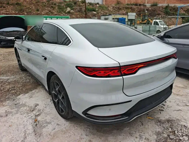 BYD Han — Фото автомобиля 4