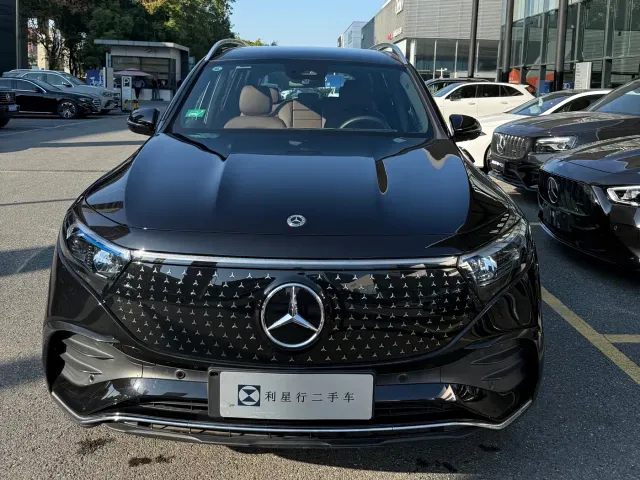 Mercedes-Benz EQB — Фото автомобиля 2