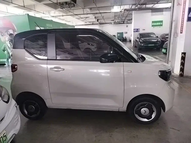 Wuling Hongguang Mini EV — Фото автомобиля 27