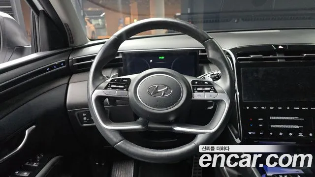 Hyundai Tucson Tucson (NX4) Дизель 2.0 2WD — Фото автомобиля 12
