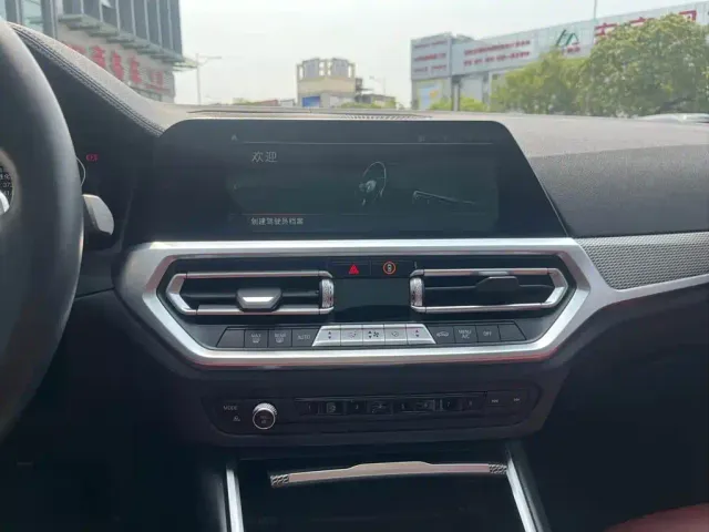 BMW 3 Series — Фото автомобиля 15