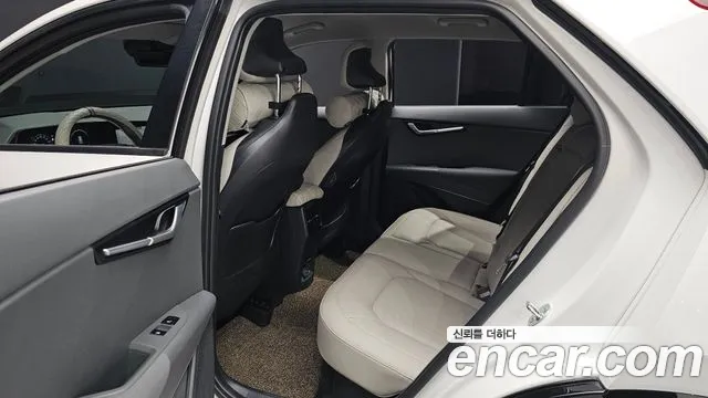 Kia Niro The All New Niro Signature — Фото автомобиля 11