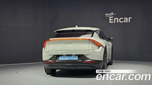 Kia EV6 — Фото автомобиля 4
