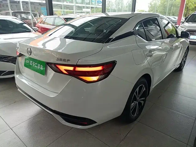 Nissan Sylphy — Фото автомобиля 6
