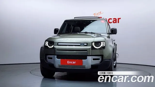 Land Rover Defender — Фото автомобиля 3