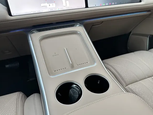 Xpeng G9 — Фото автомобиля 14