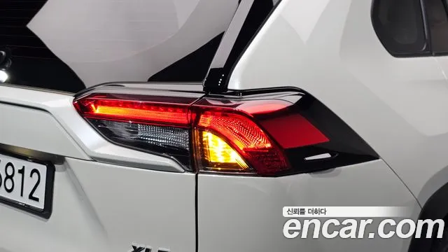 Toyota RAV4 — Фото автомобиля 23