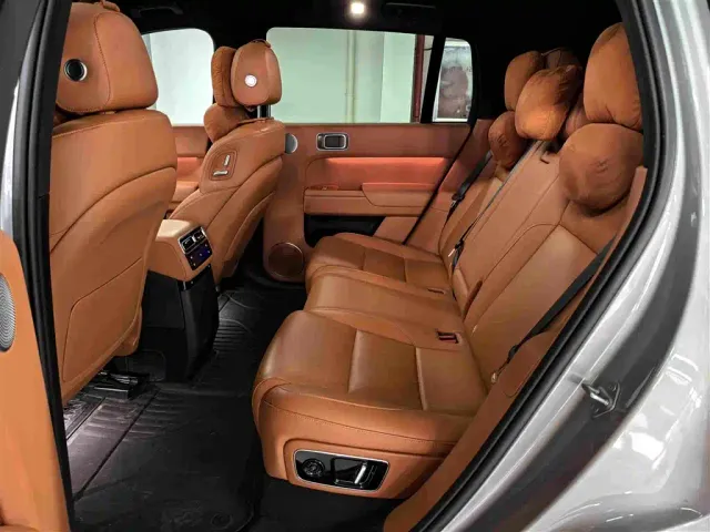 Li Auto L7 — Фото автомобиля 6