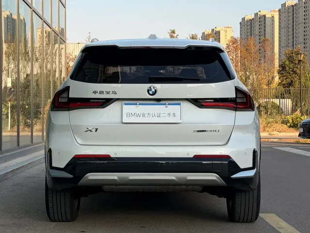 BMW X1 — Фото автомобиля 24