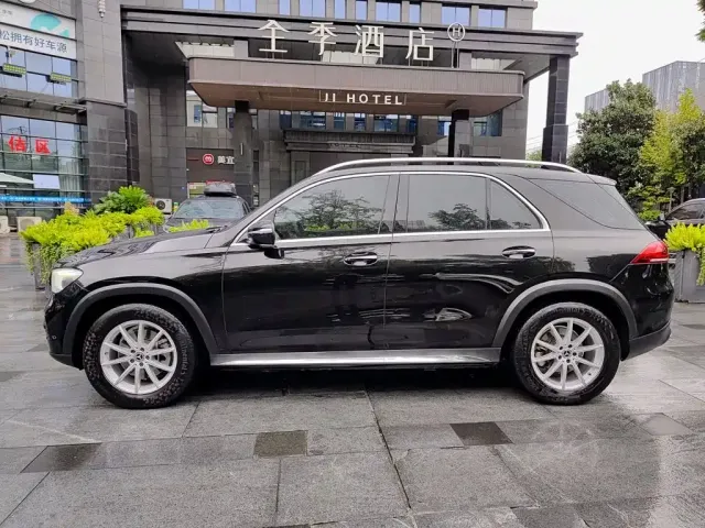 Mercedes-Benz Mercedes-Benz GLE 2021 GLE 350 4MATIC Dynamic — Фото автомобиля 3