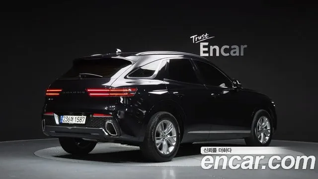 Genesis GV70 2.5T Бензин 2WD — Фото автомобиля 2