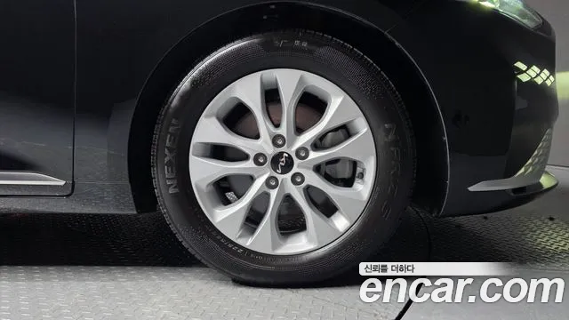 Kia K8 2.5 Бензин 2WD — Фото автомобиля 4