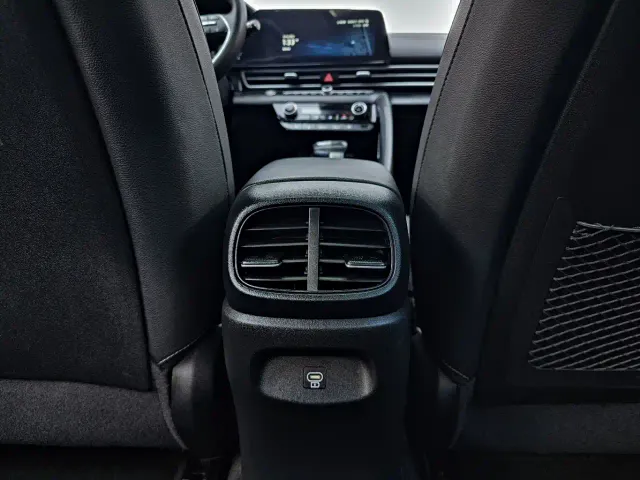Hyundai Elantra — Фото автомобиля 14