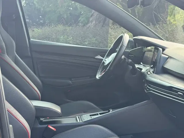 Volkswagen Golf GTI — Фото автомобиля 15