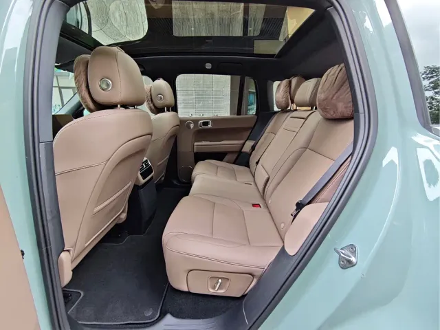 Li Auto L6 — Фото автомобиля 7