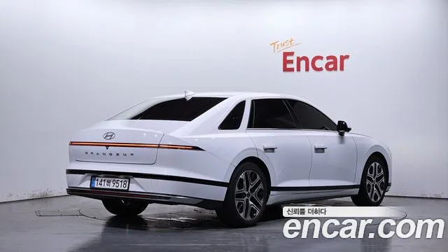 Hyundai Grandeur GN7 — Фото автомобиля 2