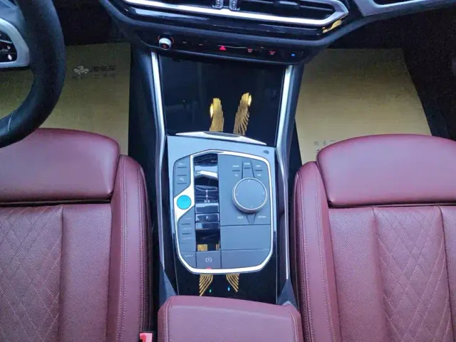 BMW i3 — Фото автомобиля 16