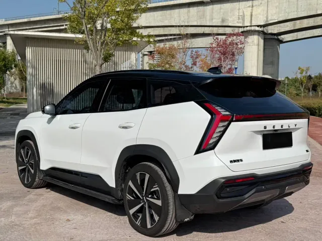 Geely Boyue L — Фото автомобиля 5