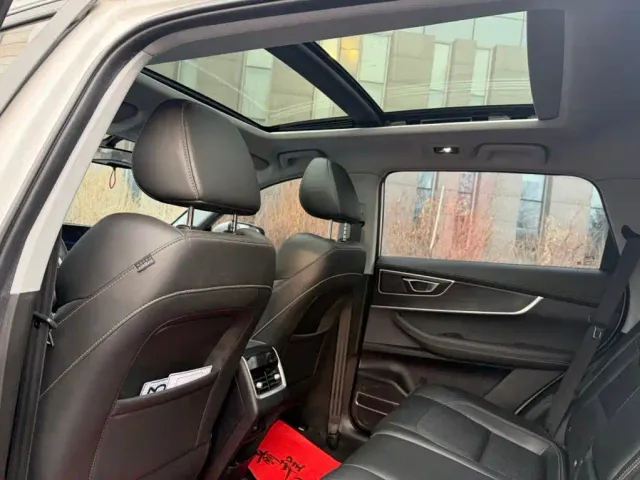 Chery Tiggo 8 — Фото автомобиля 10
