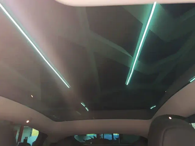 Tesla Model Y — Фото автомобиля 17