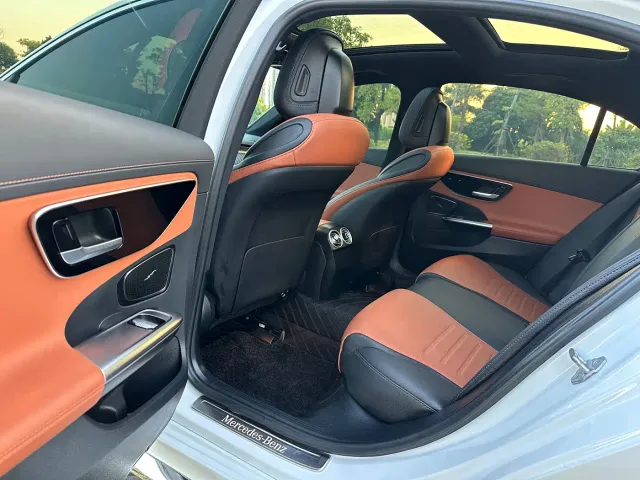 Mercedes-Benz C-Class — Фото автомобиля 11
