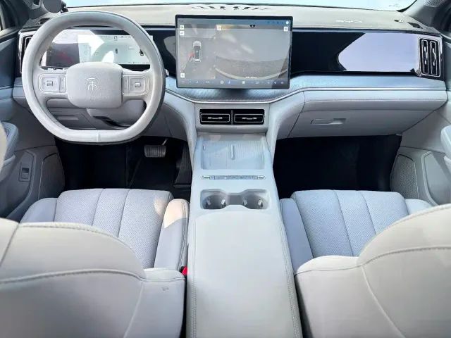 BYD Song Ultra — Фото автомобиля 13