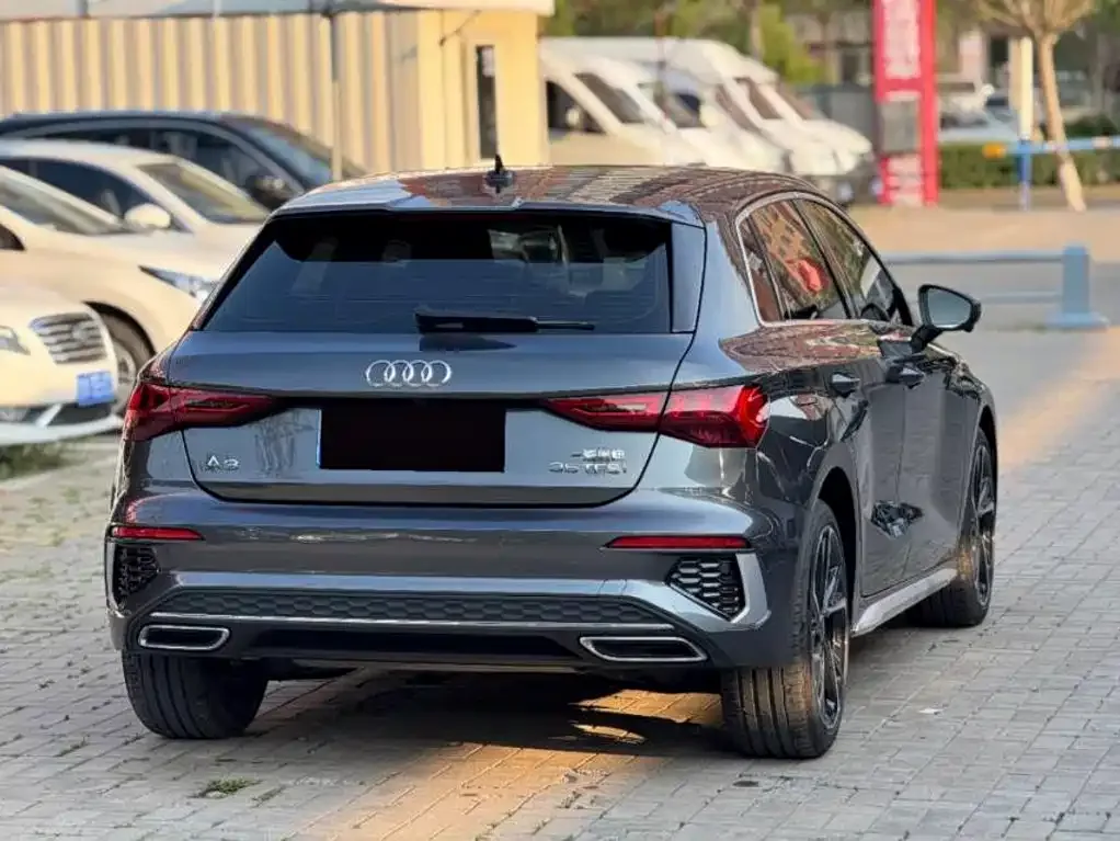 Audi Audi A3 2023 Facelift Sportback 35 TFSI Fashion Sport — Фото автомобиля 9