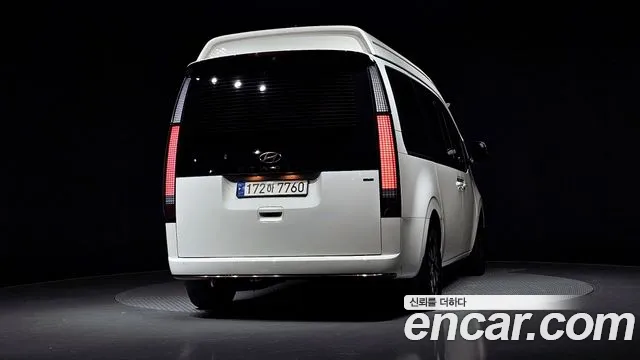Hyundai Staria Staria 4WD Lounge 9 мест — Фото автомобиля 4
