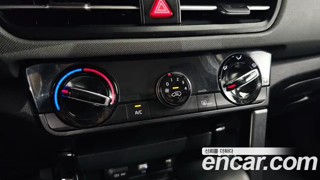 Kia Seltos New — Фото автомобиля 24