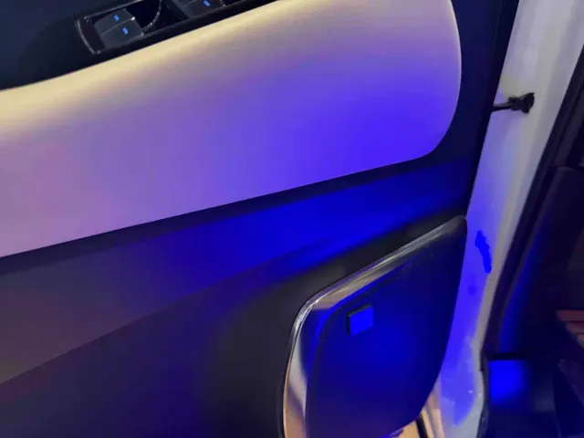 Toyota Vellfire — Фото автомобиля 8