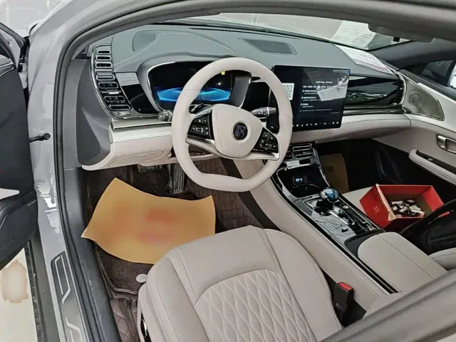 BYD Han — Фото автомобиля 9