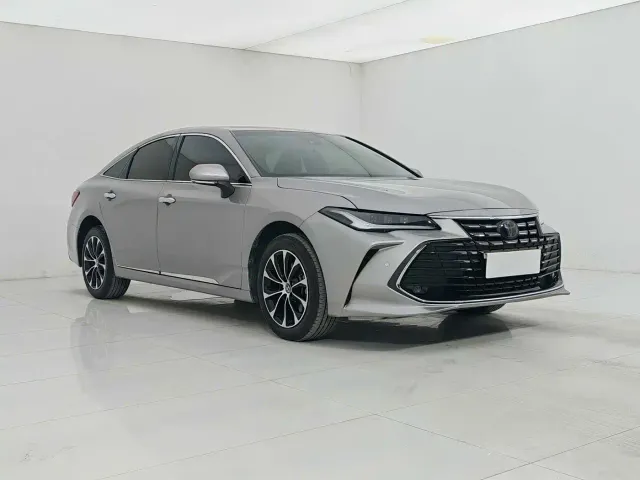 Toyota Avalon — Фото автомобиля 2