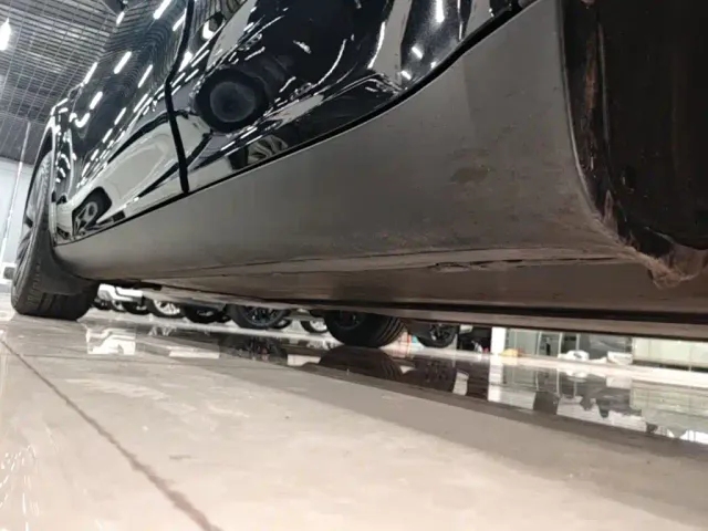 Tesla Model Y — Фото автомобиля 21