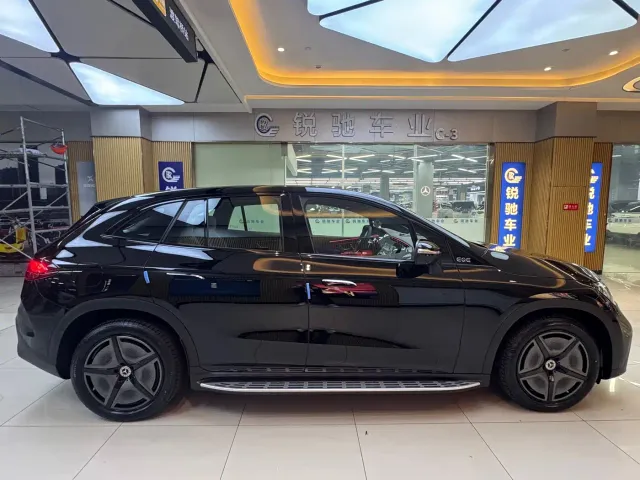Mercedes-Benz EQE SUV — Фото автомобиля 4