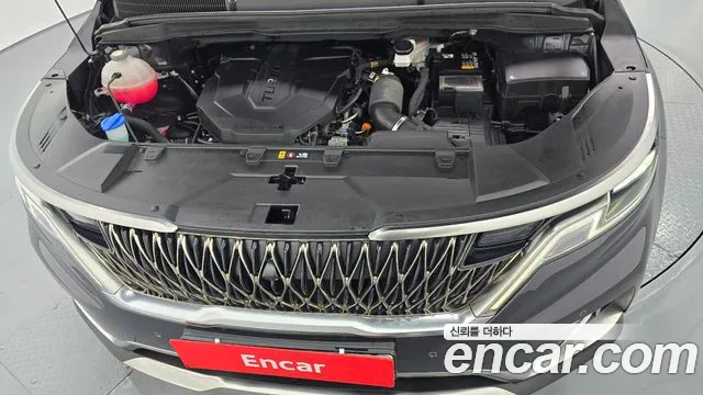 Kia Canival — Фото автомобиля 6