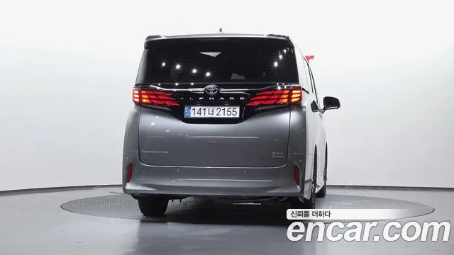 Toyota Alphard — Фото автомобиля 3