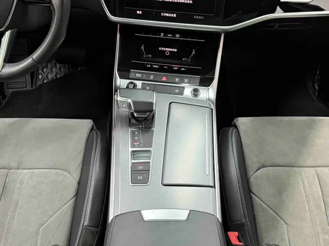 Audi A6L — Фото автомобиля 22