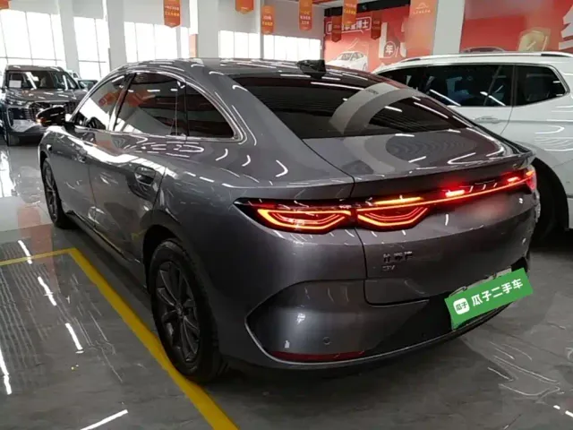 BYD Qin L — Фото автомобиля 4