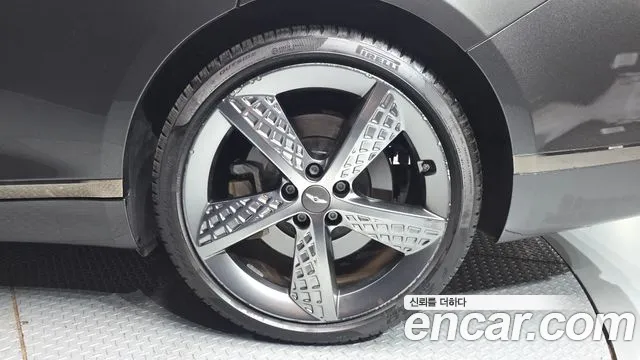Genesis G80 Бензин 2.5 турбо AWD — Фото автомобиля 17