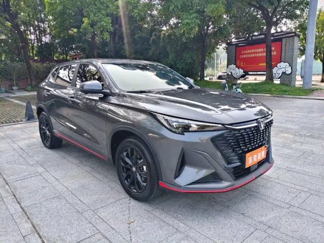Changan X5 Plus — Фото автомобиля 2