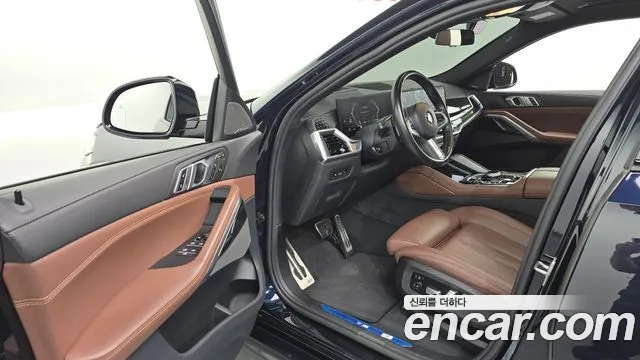 BMW X6 xDrive40i M Sport — Фото автомобиля 10