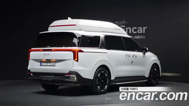 Kia Canival Новый Carnival 4 поколение Бензин 9 мест Hi-Limousine — Фото автомобиля 2