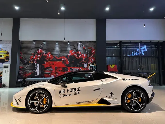 Lamborghini Huracan — Фото автомобиля 4
