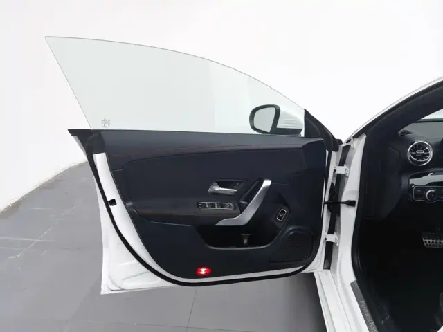 Mercedes-Benz CLA-Class — Фото автомобиля 8