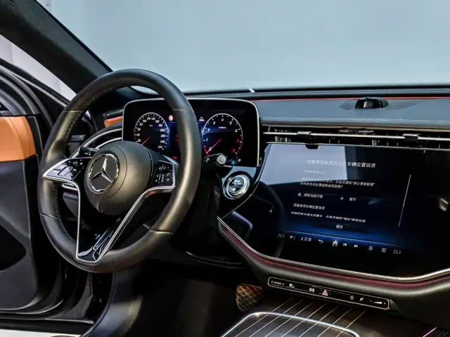 Mercedes-Benz E-Class — Фото автомобиля 27