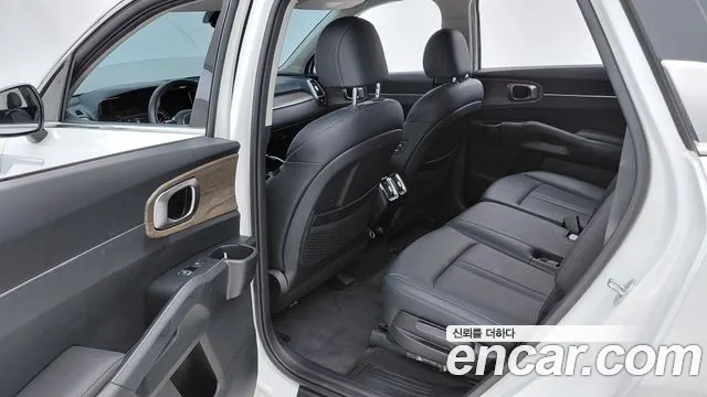 Kia Sorento Sorento 4-е поколение Дизель 2.2 2WD — Фото автомобиля 12