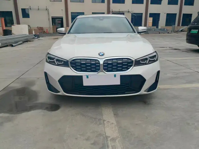 BMW 3 Series — Фото автомобиля 3