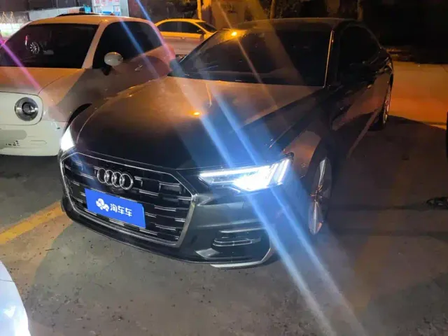 Фотография автомобиля — Audi A6L