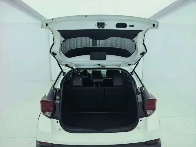 Toyota YARiS L Zhi Xuan — Фото автомобиля 18