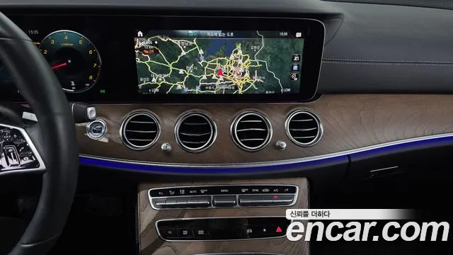 Mercedes-Benz E-Class W213 — Фото автомобиля 19